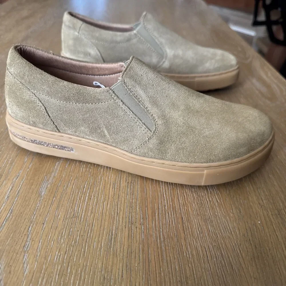 NWOB Birkenstock Callan Taupe Suede Slip On Loafers Sneakers W9 - M7 Comfort